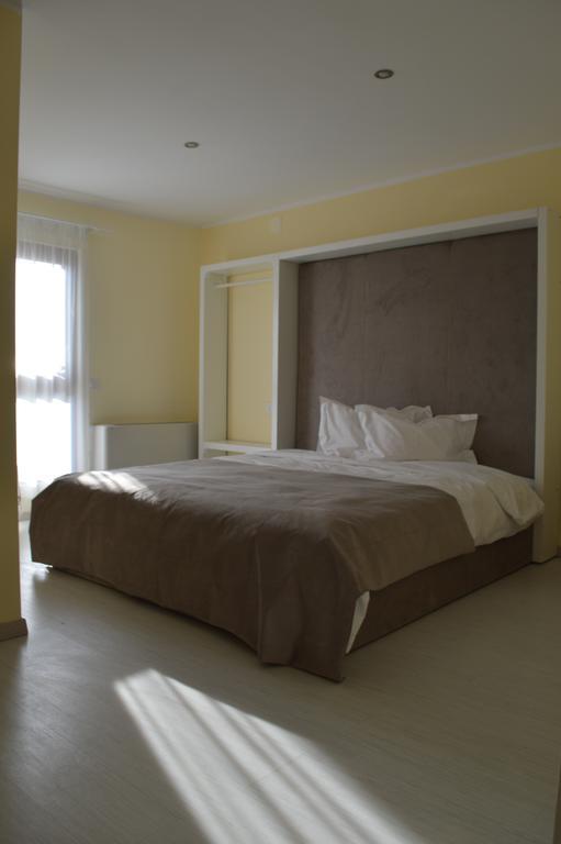 Hotel Nova Бузау Екстериор снимка